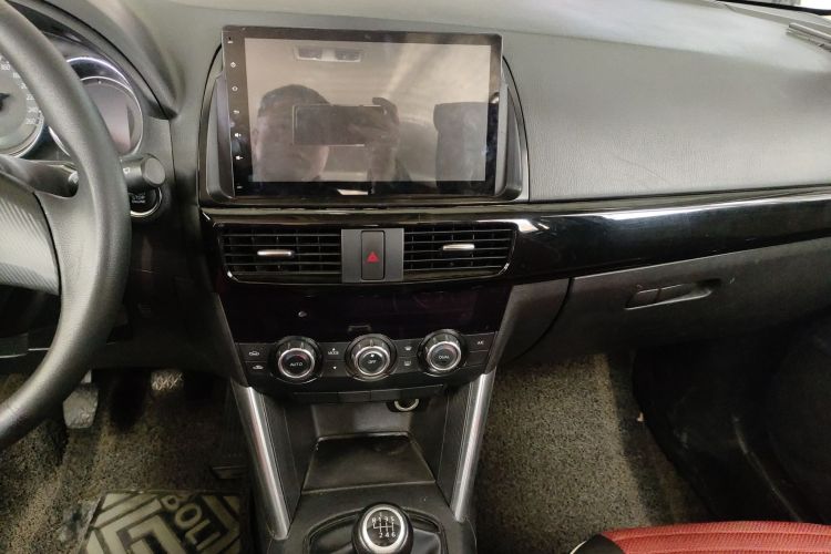 马自达CX-5 2015款 2.0L 手动两驱舒适型中控内饰16