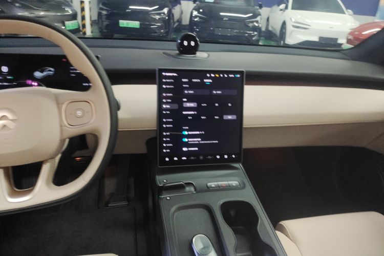 蔚来ET5 2024款 75kWh中控内饰16