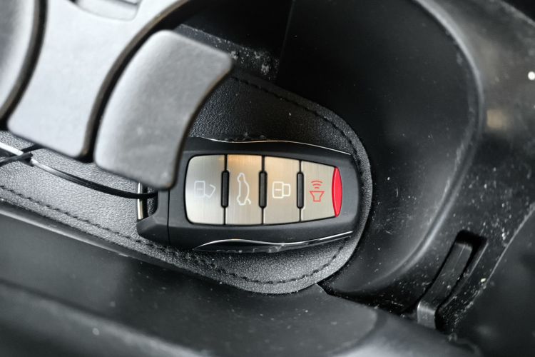 哈弗H6 2022款 第三代 1.5T 自动两驱Max中控内饰11