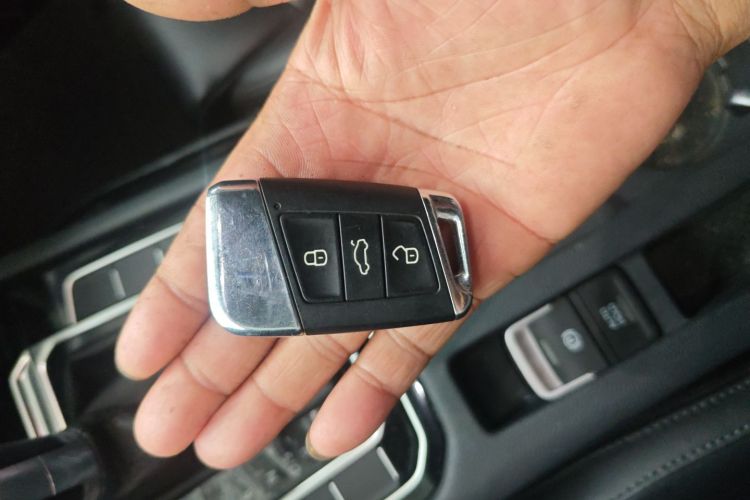 大众 迈腾 2018款 330TSI DSG 领先型中控内饰7001