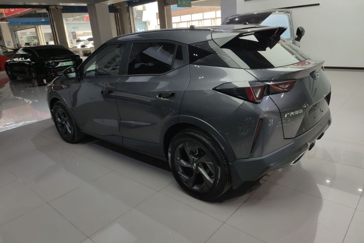 广汽传祺 传祺GS3 2023款 影速 270T 劲享版车身外观4