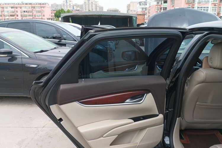 凯迪拉克XTS 2017款 28T 精英型中控内饰7008