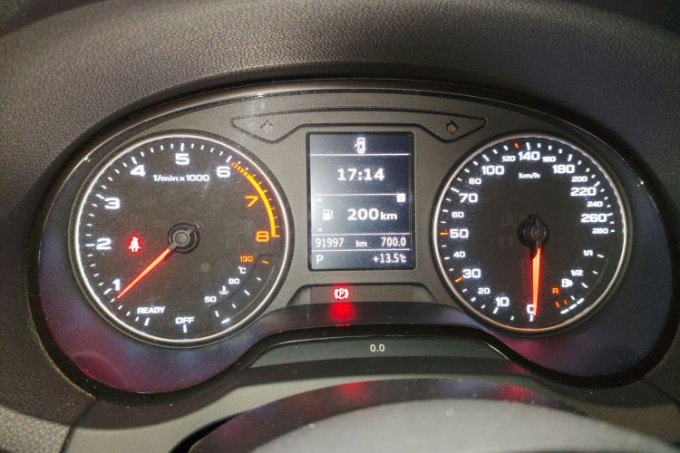 奥迪A3 2016款 Limousine 35 TFSI 进取型中控内饰14