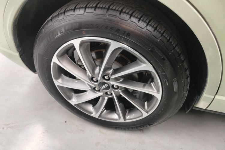 林肯 冒险家新能源 2021款 PHEV 四驱e享版车身外观6008