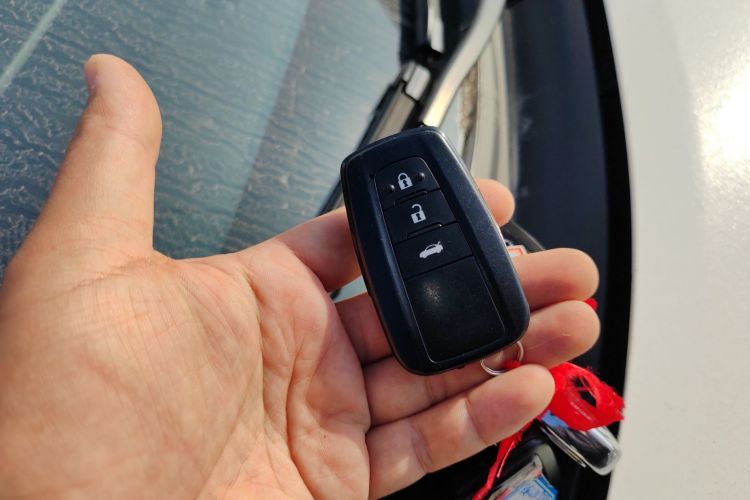 丰田 卡罗拉 2023款 1.2T 先锋版中控内饰11