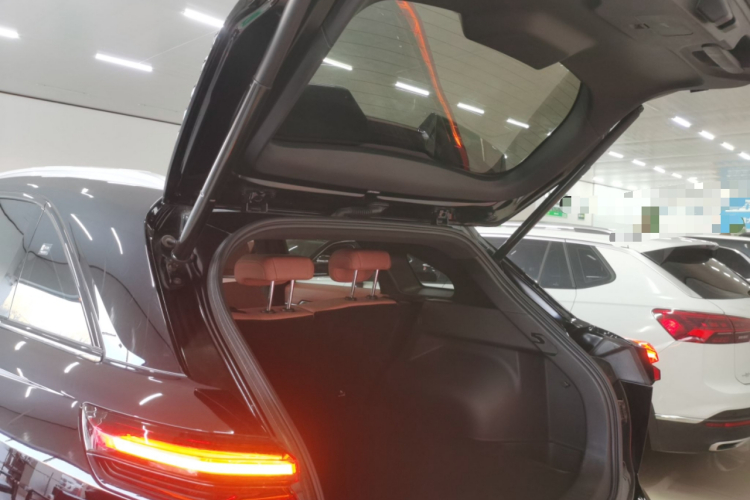 哈弗神兽 2022款 1.5T 智享版机舱底盘23