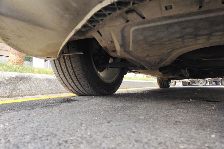 大众 帕萨特 2011款 2.0TSI DSG御尊版局部细节9001