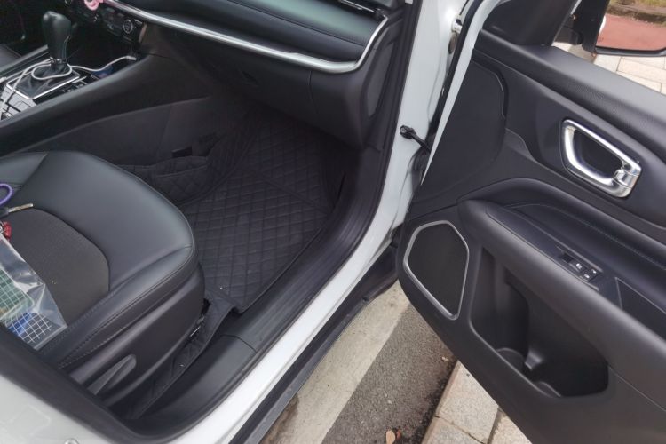 Jeep 指南者 2021款 220T 自动领先版局部细节9005