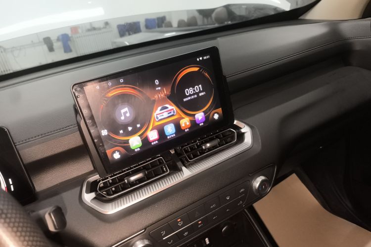 长城 金刚炮 2023款 2.0T自动柴油四驱精英型长箱GW4D20M中控内饰16