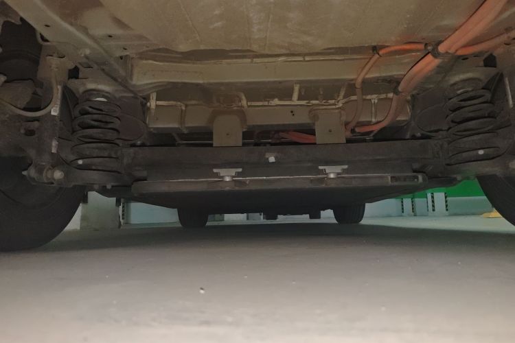 比亚迪 秦PLUS 2021款 EV 400KM 领畅版局部细节9009