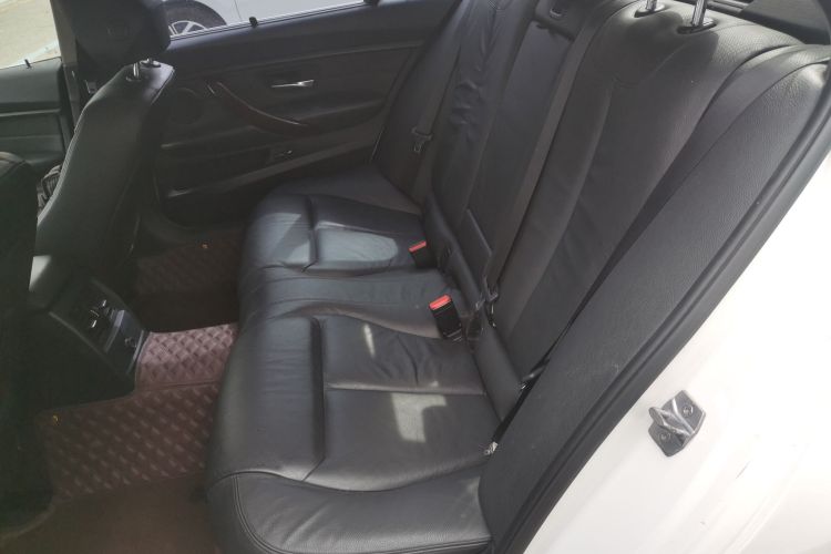 宝马3系 2013款 改款 320Li 豪华设计套装中控内饰7004