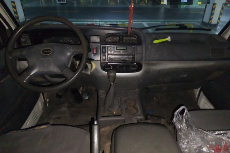 金杯 海狮 2014款 2.0L第五代动力王舒适型V19中控内饰12