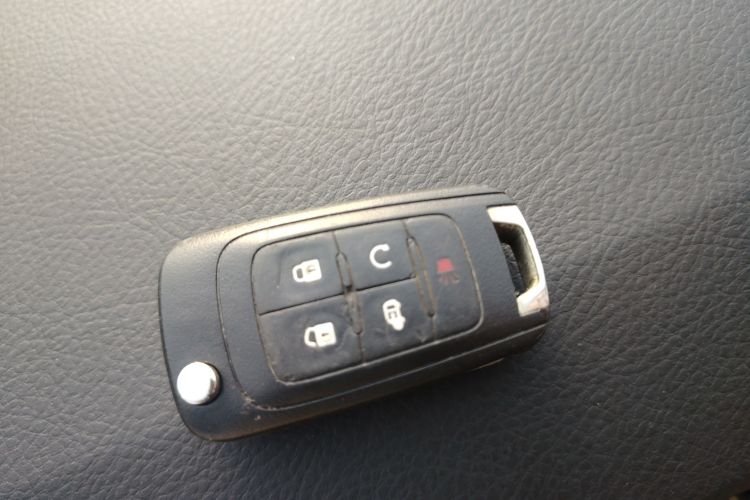 别克GL8 2014款 3.0L XT豪华商务旗舰版中控内饰11