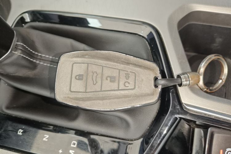 吉利汽车 帝豪 2023款 第4代冠军版 1.5L CVT尊贵型中控内饰11