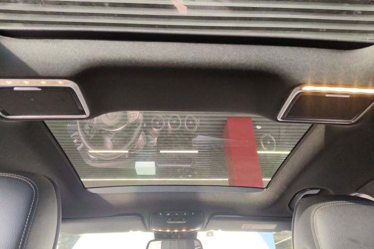 奔驰GLC 2019款 GLC 260 L 4MATIC 豪华型中控内饰22