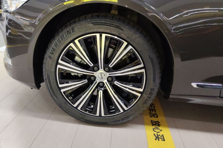 沃尔沃S90 2022款 B5 智逸豪华版车身外观6007