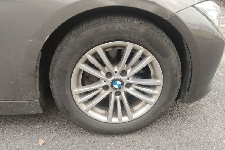 宝马3系 2015款 320Li 超悦版时尚型车身外观6007