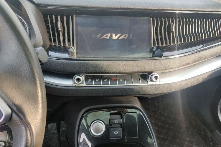 哈弗H2s 2017款 蓝标 1.5T 手动精英型中控内饰16