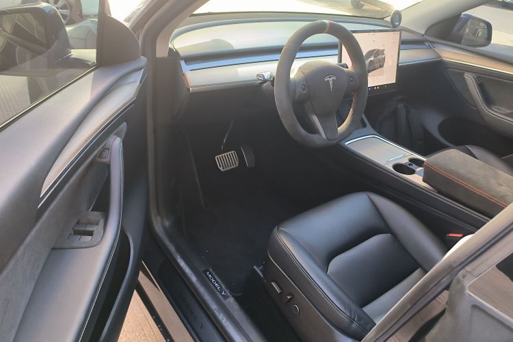 特斯拉 Model Y 2022款 改款 后轮驱动版中控内饰20