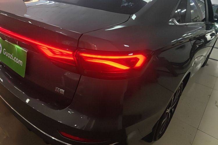 吉利汽车 帝豪 2025款 第4代 1.5L CVT尊贵型车身外观6006