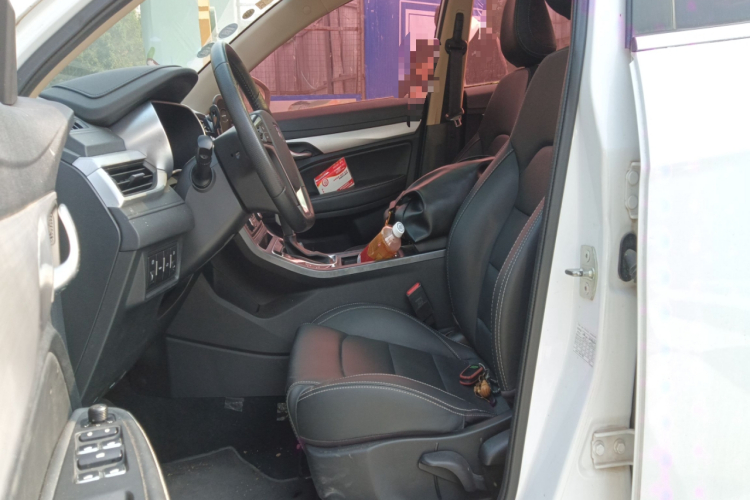 吉利汽车 帝豪 2018款 1.5L CVT向上互联版局部细节19