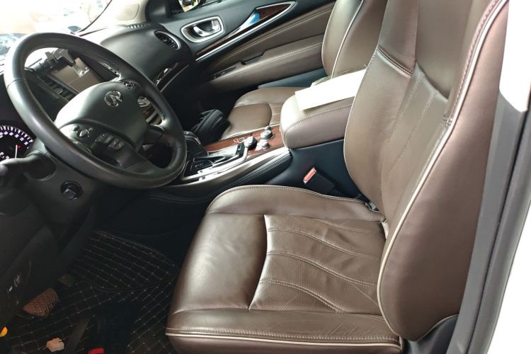 英菲尼迪QX60(进口) 2018款 2.5 S/C Hybrid 两驱卓越版 国VI中控内饰19