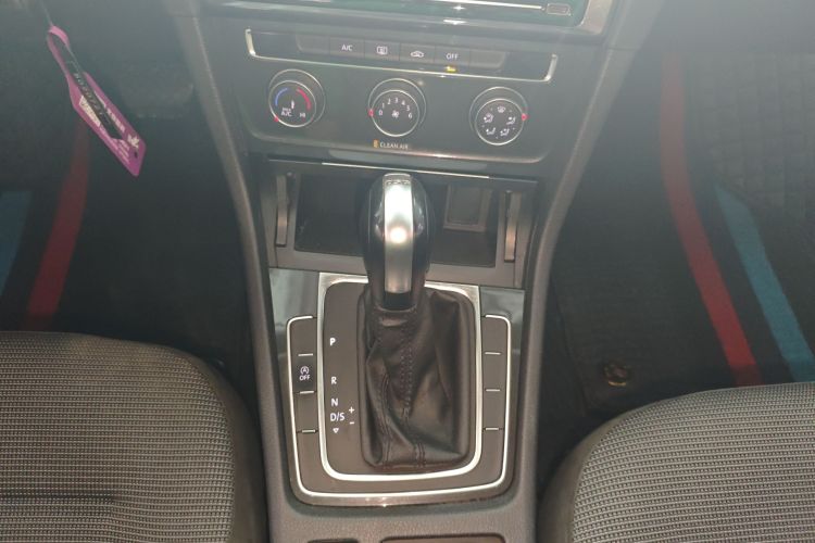 大众 高尔夫 2019款 280TSI DSG舒适型 国VI局部细节18