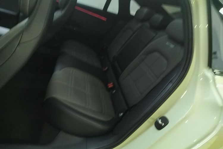 红旗EH7 2024款 690 Pro荣耀版中控内饰21