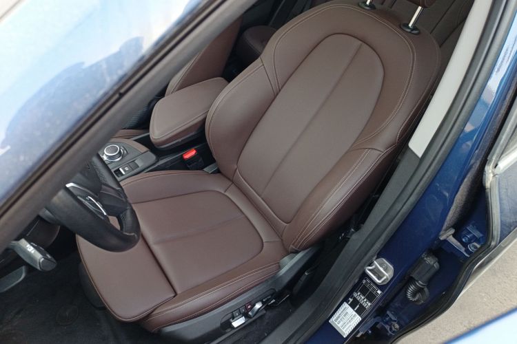 宝马X1 2022款 sDrive25Li 领先型中控内饰19