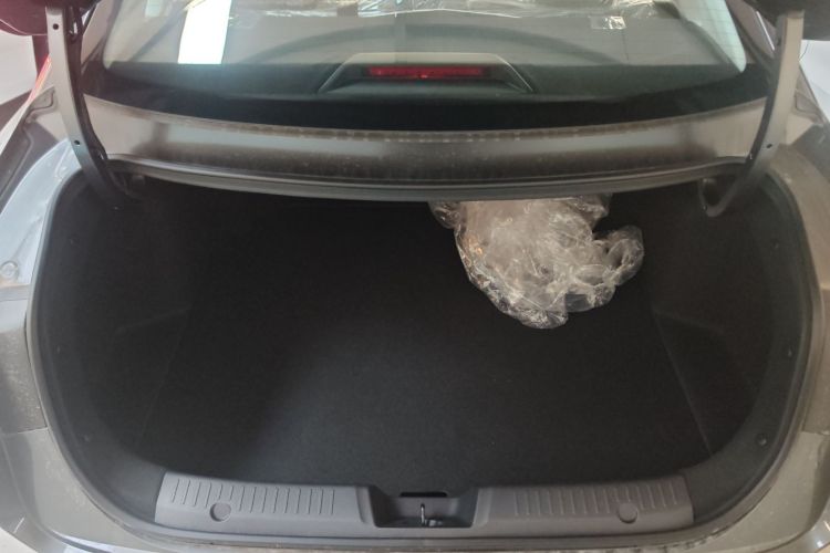 长安 逸动 2025款 蓝鲸 1.5T 500Bar尊贵型机舱底盘23