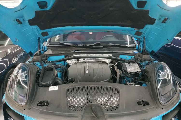 保时捷 2021款 Macan 2.0T机舱底盘24