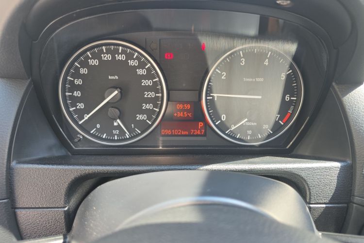 宝马X1 2015款 sDrive18i 领先晋级版中控内饰15