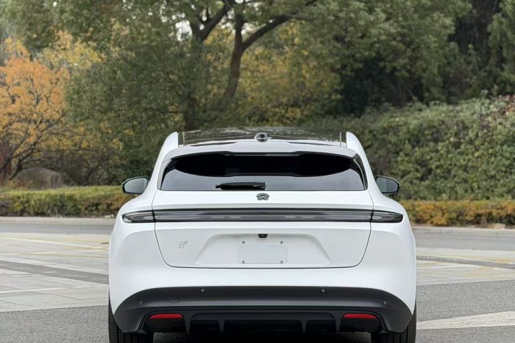 蔚来ET5T 2024款 75kWh Touring车身外观6