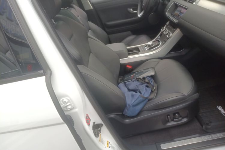 路虎 揽胜极光 2018款 240PS SE 智耀版局部细节41