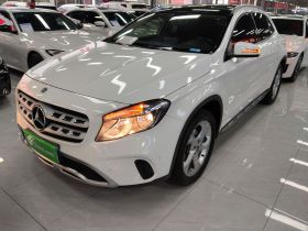 奔驰GLA 2019款 GLA 200 动感型