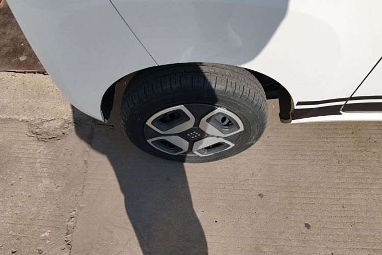 东风风光 风光MINIEV 2022款 糖果款 微糖车身外观6008