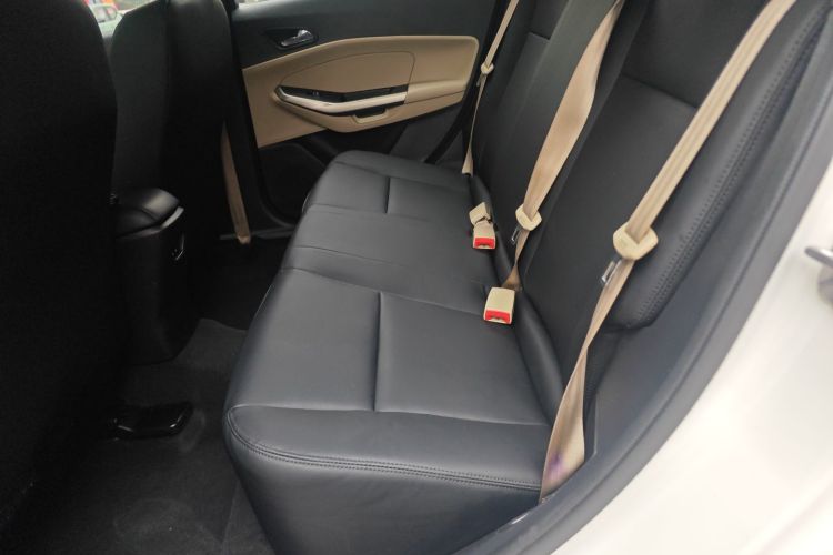 福特 福睿斯 2015款 1.5L 手动舒适型中控内饰21