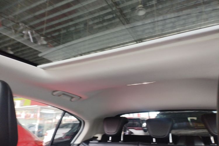 福特 福克斯 2021款 两厢 EcoBoost 180 自动锋潮型局部细节22