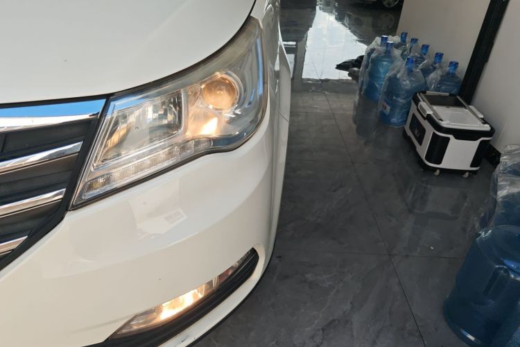 北汽威旺M50F 2017款 1.5L 舒适型局部细节36