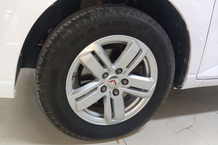 五菱汽车 五菱征程 2021款 1.5T 手动豪华型车身外观6007