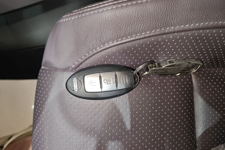 日产 逍客 2021款 2.0L CVT豪华领航版中控内饰7001