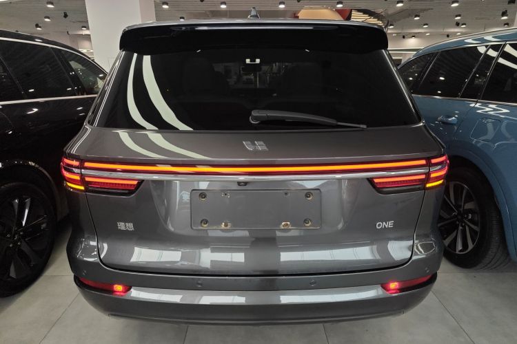 理想汽车 理想ONE 2021款 增程6座版车身外观6