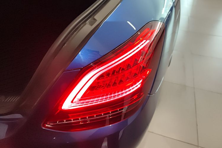 奔驰C级 2020款 改款 C 260 L 运动版车身外观6006