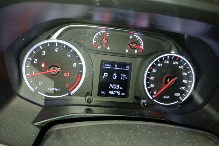 陆风X2 2017款 1.6L 自动劲锐版中控内饰14