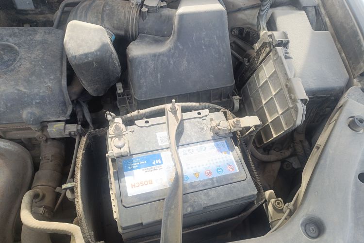 丰田 RAV4荣放 2011款 2.0L 自动豪华版局部细节9007