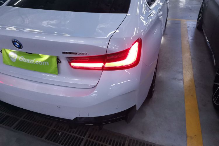 宝马i3 2023款 eDrive 40 L 曜夜套装车身外观6006