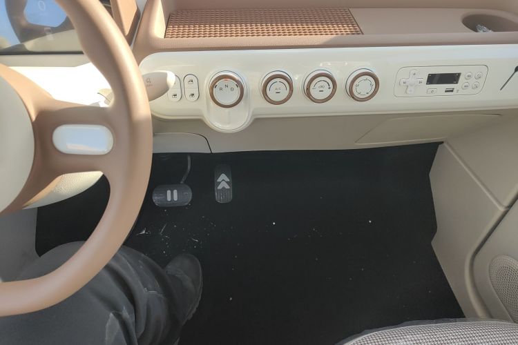 奔腾小马 2026款 222km 萌趣马 Plus局部细节16