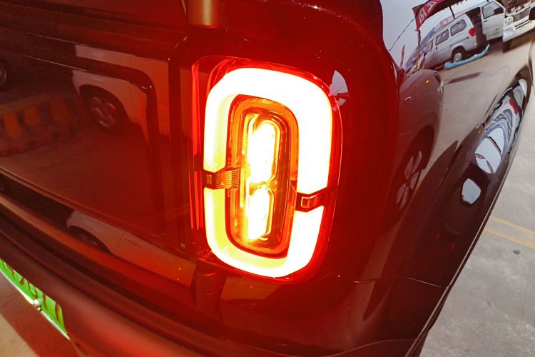 宝骏悦也Plus 2026款 301km旗舰版车身外观9