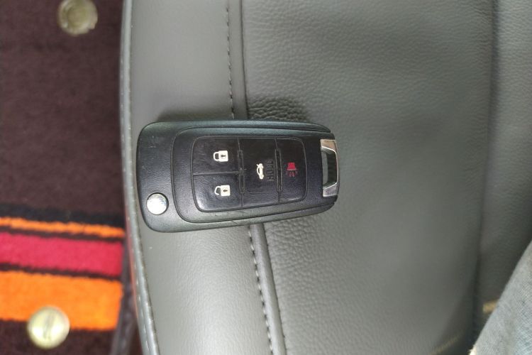 雪佛兰 迈锐宝 2014款 2.0L 自动豪华版中控内饰11