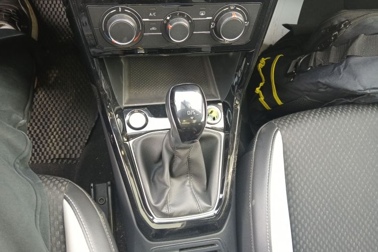 大众 探影 2023款 200TSI DSG 悦智联版中控内饰18